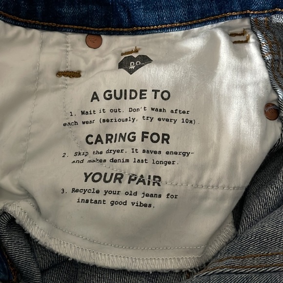 MADEWELL 9" Mid-Rise Skinny Jeans in York Wash Rip and Repair Edition Size 25. - Picture 13 of 16